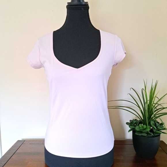 Garage Sleek Sweetheart Tee Size Large Light Pink Fitted Cropped T-shirt NWT - Picture 6 of 13